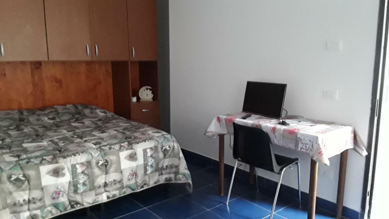 Archimede Apartment Pavia Exterior photo